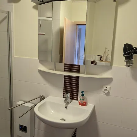 Semesterbostad Hermann Mit Garten, Terrasse, Kamin Und 300m Zum Deich/ Salzwiesen Böhl