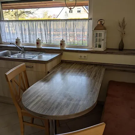 Hermann Mit Garten, Terrasse, Kamin Und 300m Zum Deich/ Salzwiesen