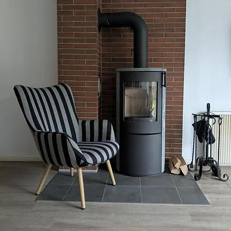 Hermann Mit Garten, Terrasse, Kamin Und 300m Zum Deich/ Salzwiesen